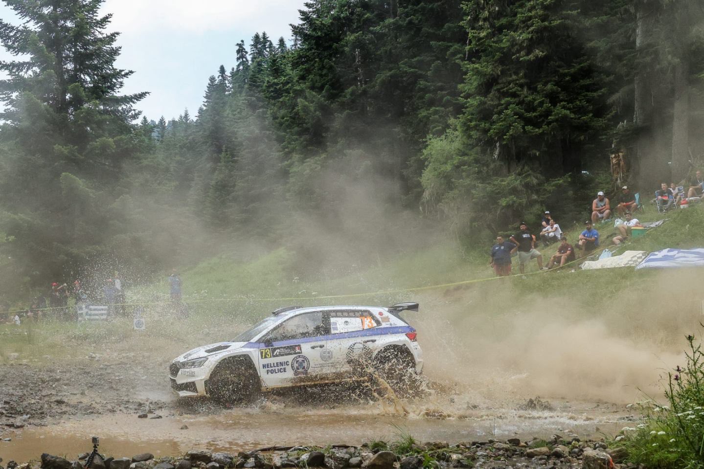 eaymess.gr_plagos_rally_acropolis_mesa_se_laspes_skoni